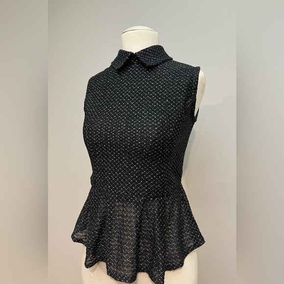 TIFFANYSLABEL BLACK EMBROIDERED PEPLUM TOP W/ COLLAR & SHIMMERING SILVER DETAILS - Picture 3 of 8